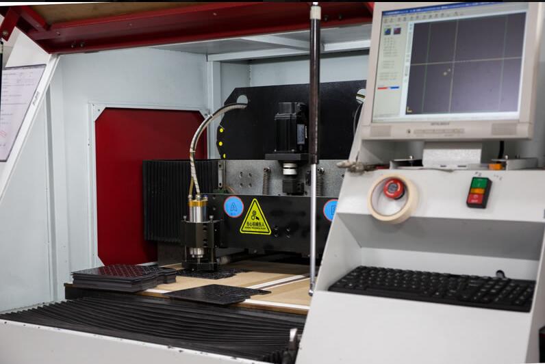 碳纖維CNC加工:精密制造的新紀元