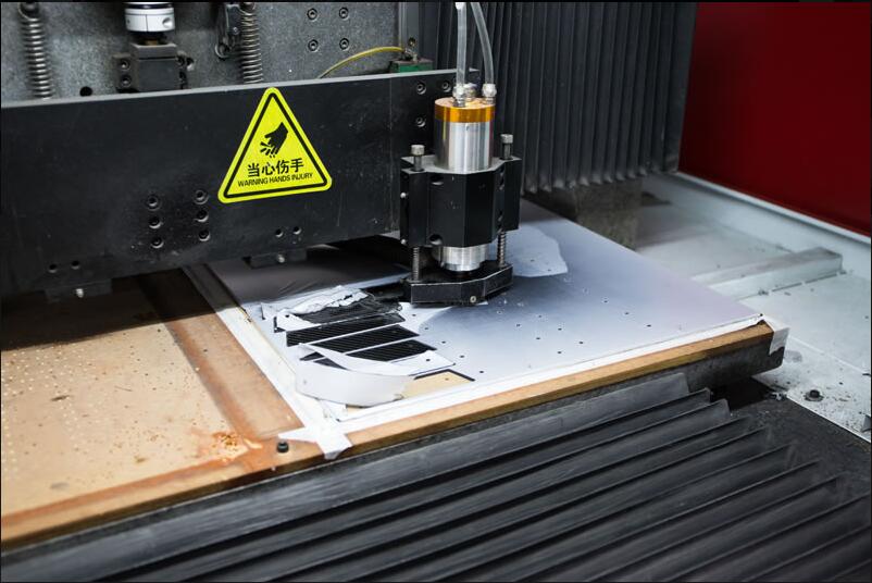 碳纖維材料加工的全面解析:技術、應用與未來展望
